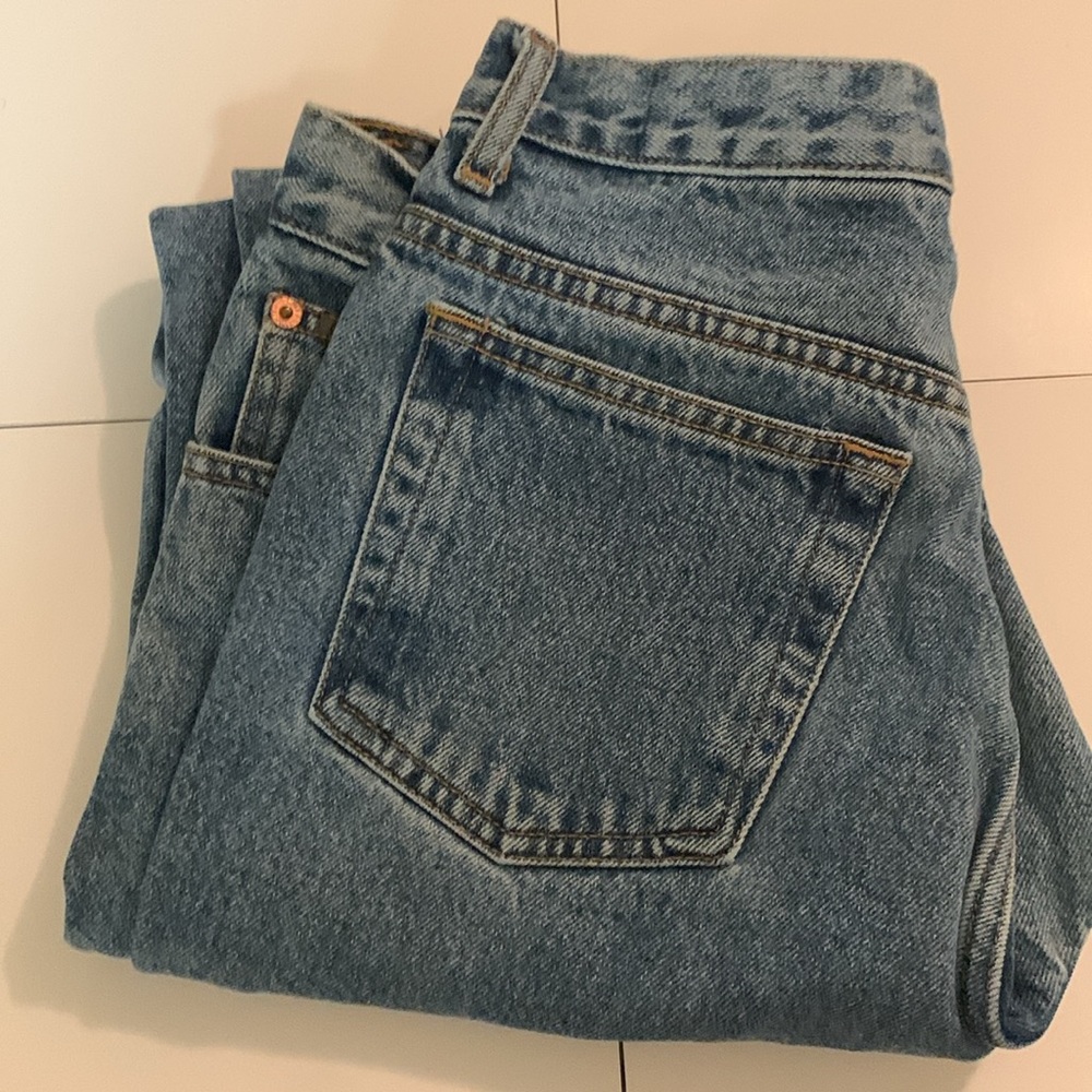 VTG 90’s y2k Calvin Klein jeans size 8 classic stone wash